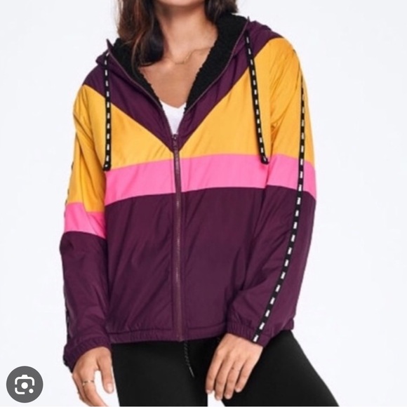 PINK Victoria's Secret Jackets & Blazers - Anorak PINK Victoria's Secret Sherpa Lined Jacket XS